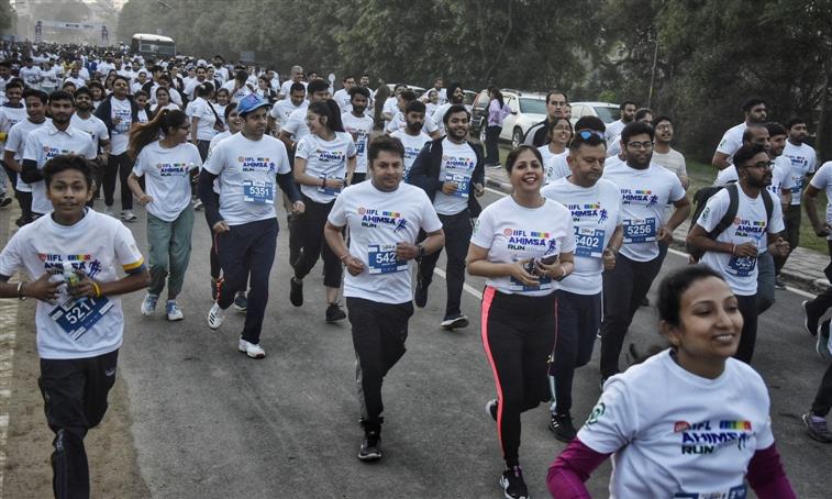 पुलिसकर्मियों को लूटने वाला गिरोह गिरफ्तार